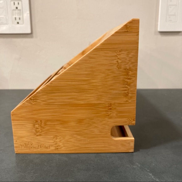 Pampered Chef bamboo charging station organizer - Picture 7 of 13